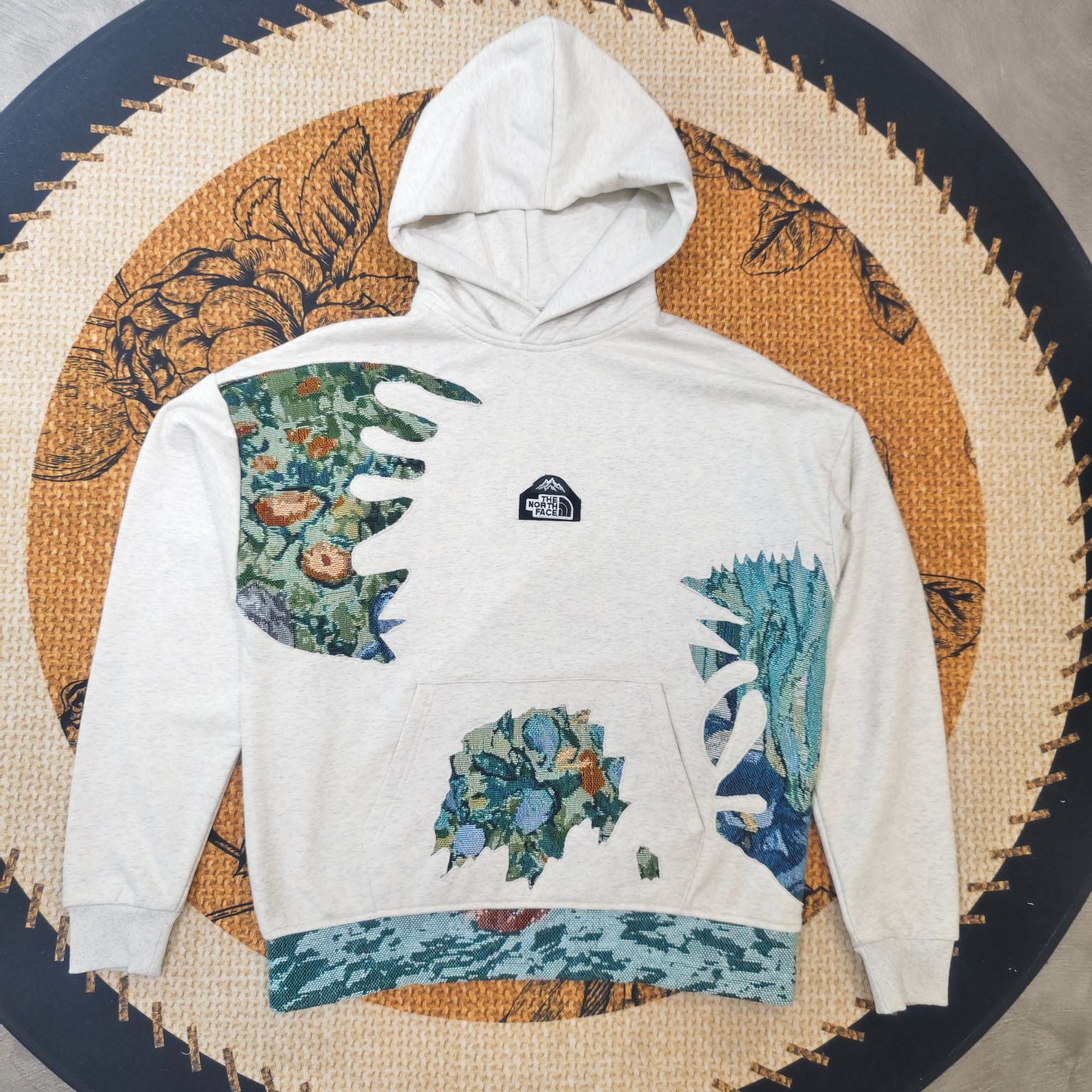 MENDORA PATCHWORK TAPESTRY  HOODIE GREY+WHITE