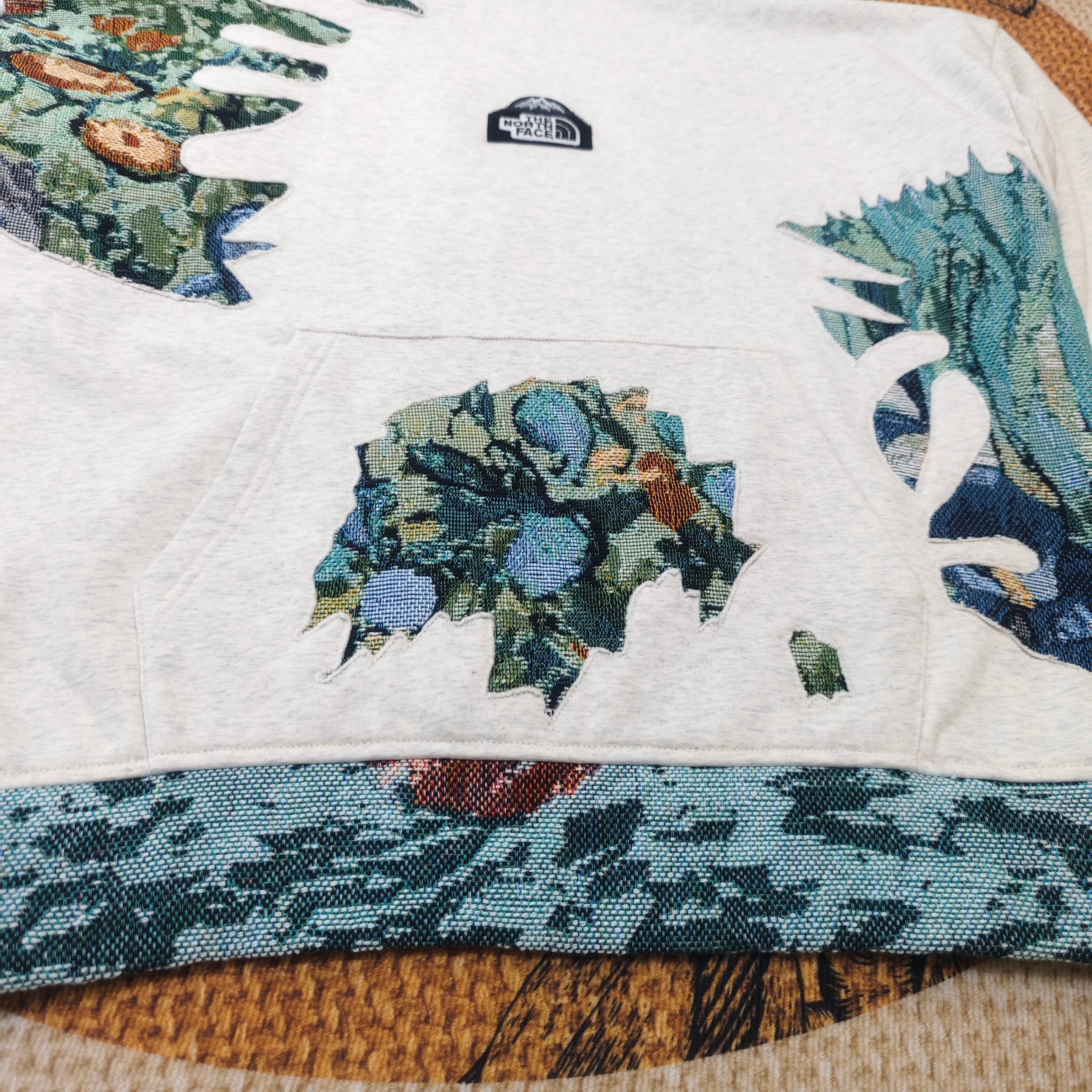 MENDORA PATCHWORK TAPESTRY  HOODIE GREY+WHITE