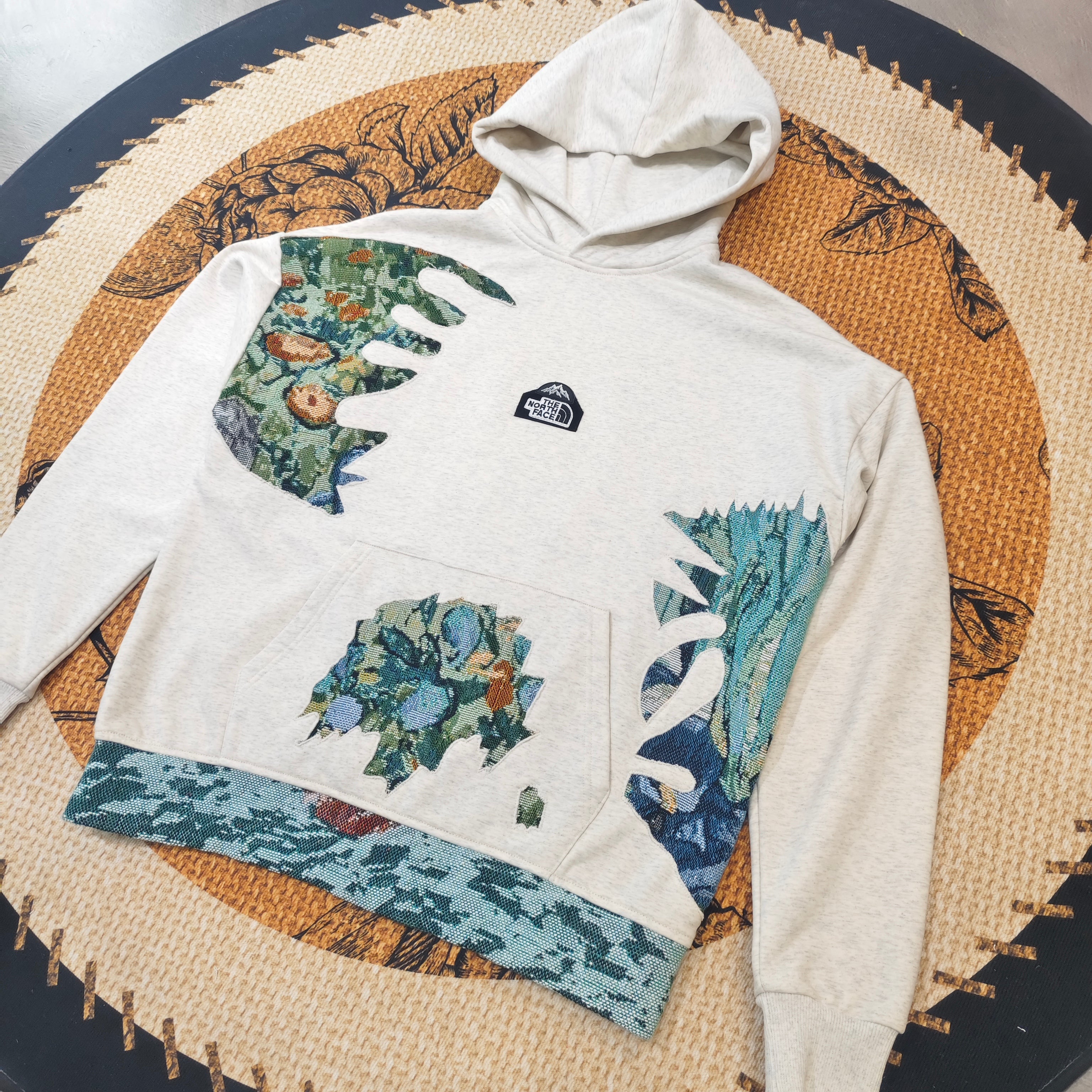 MENDORA PATCHWORK TAPESTRY  HOODIE GREY+WHITE