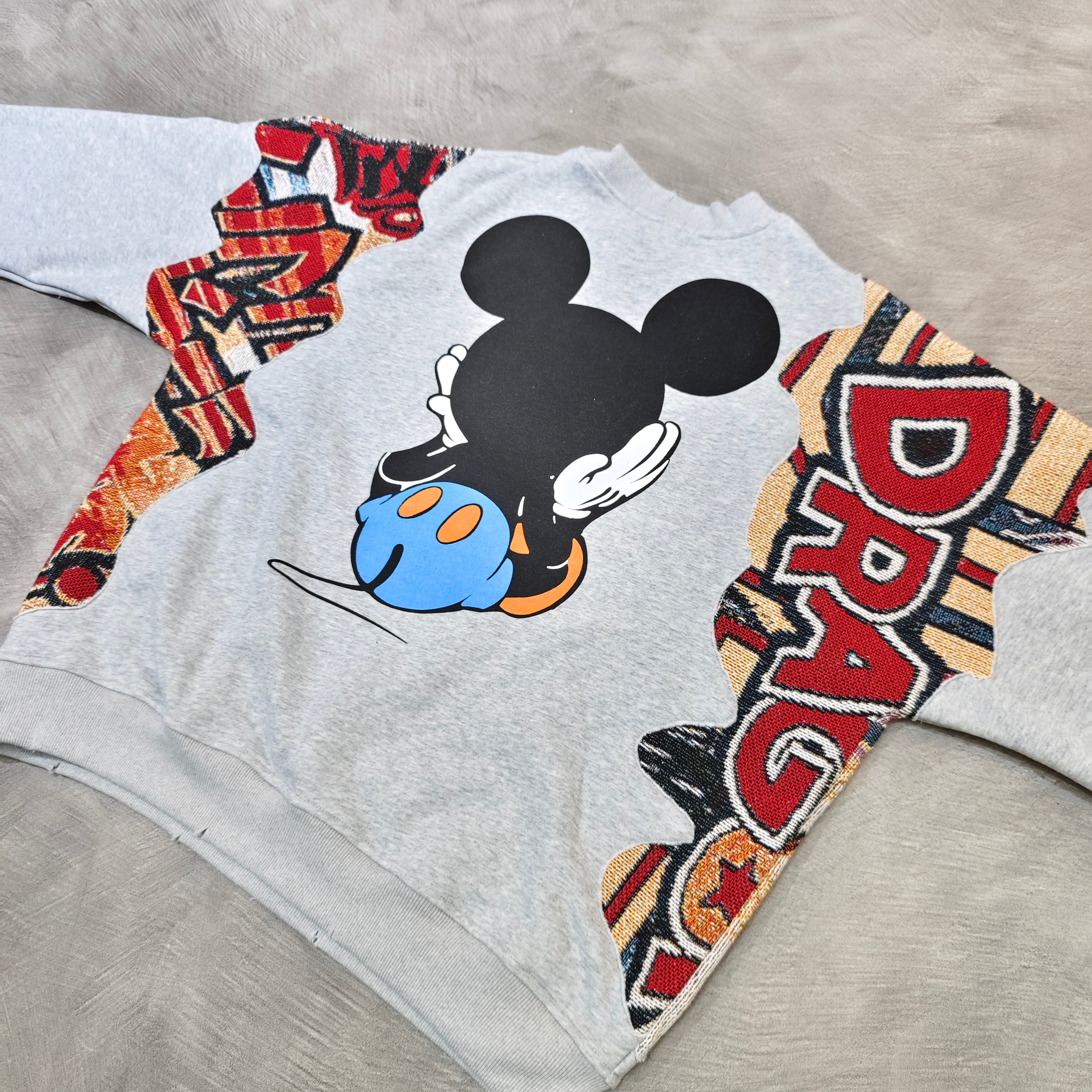 MENDORA MICKY CREWNECK WITH TAPESTRY