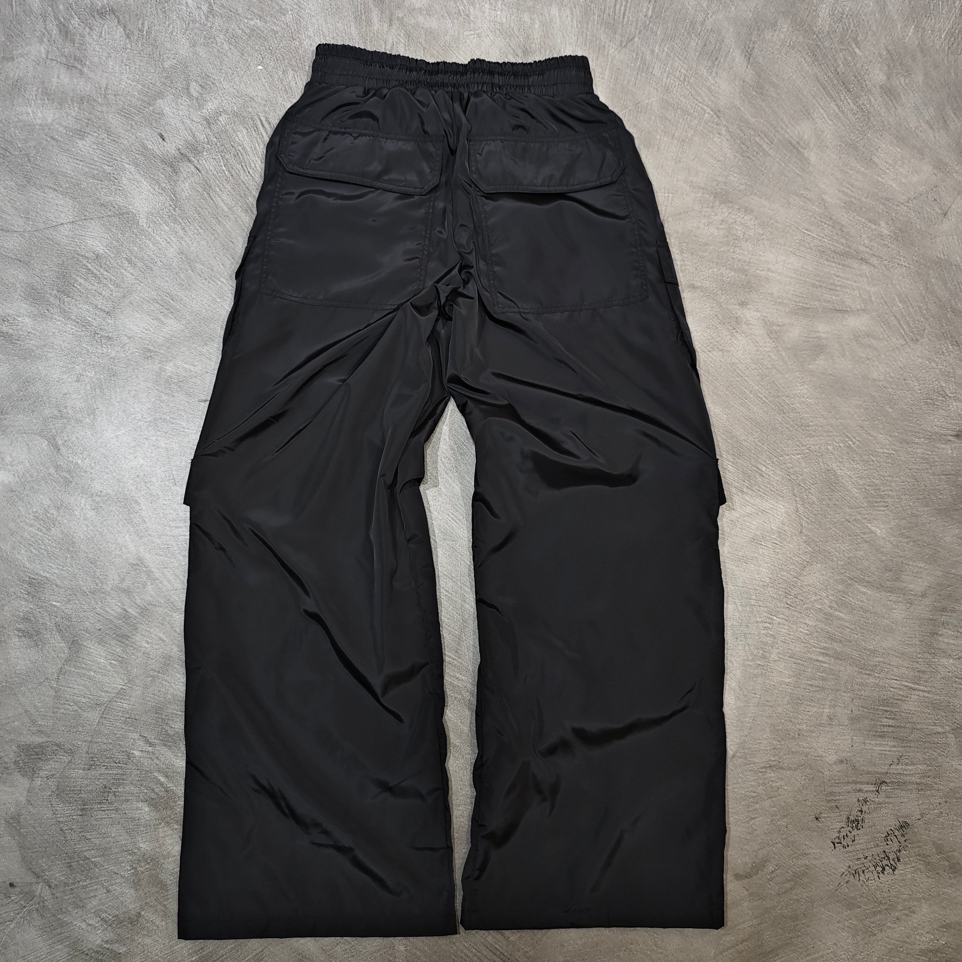 MENDORA BLACK LOOSE STYLE PANT