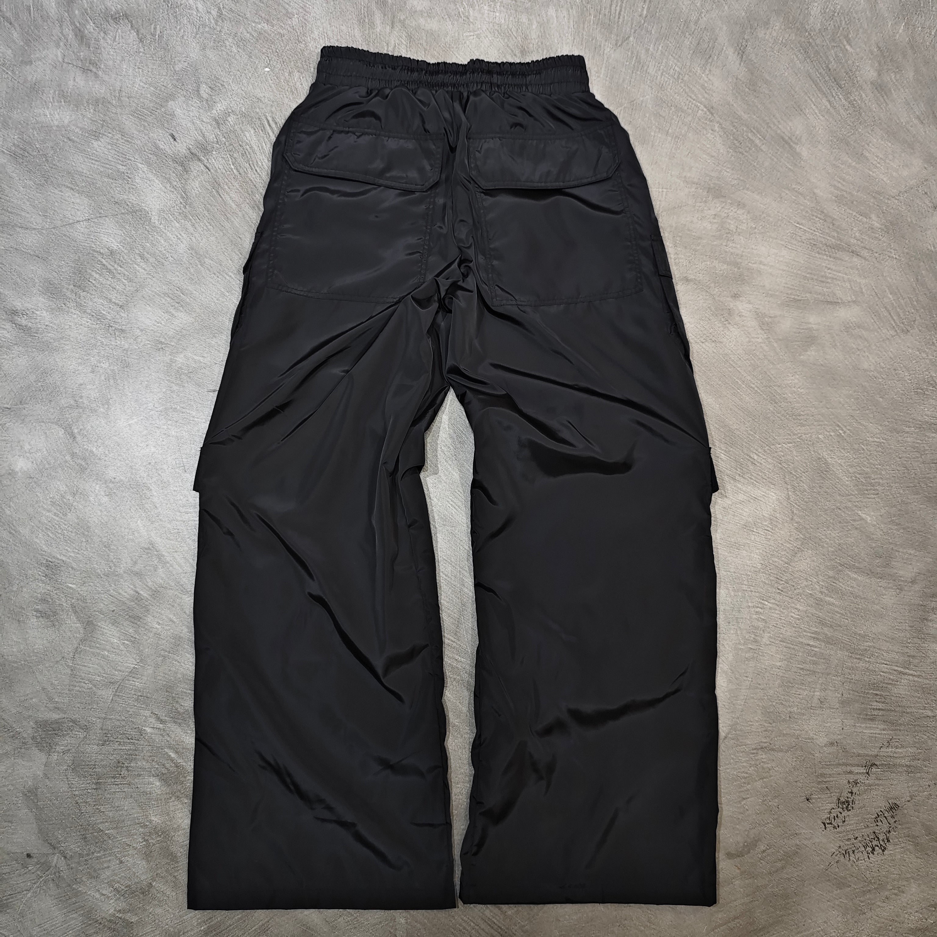 MENDORA BLACK LOOSE STYLE PANT