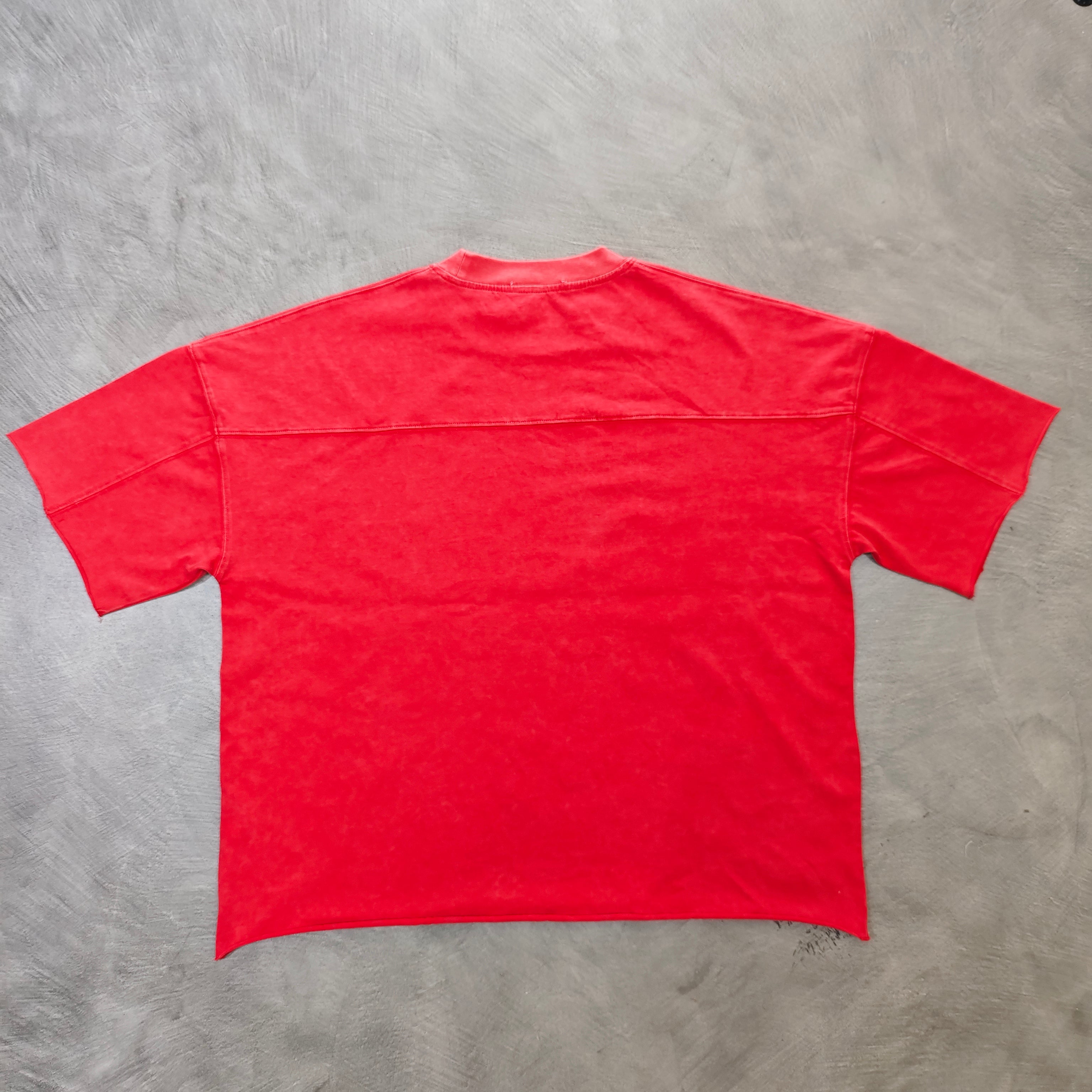 MENDORA SNOW WASHED TECHNIQUE BOXY FIT CROP CUTTING TEE