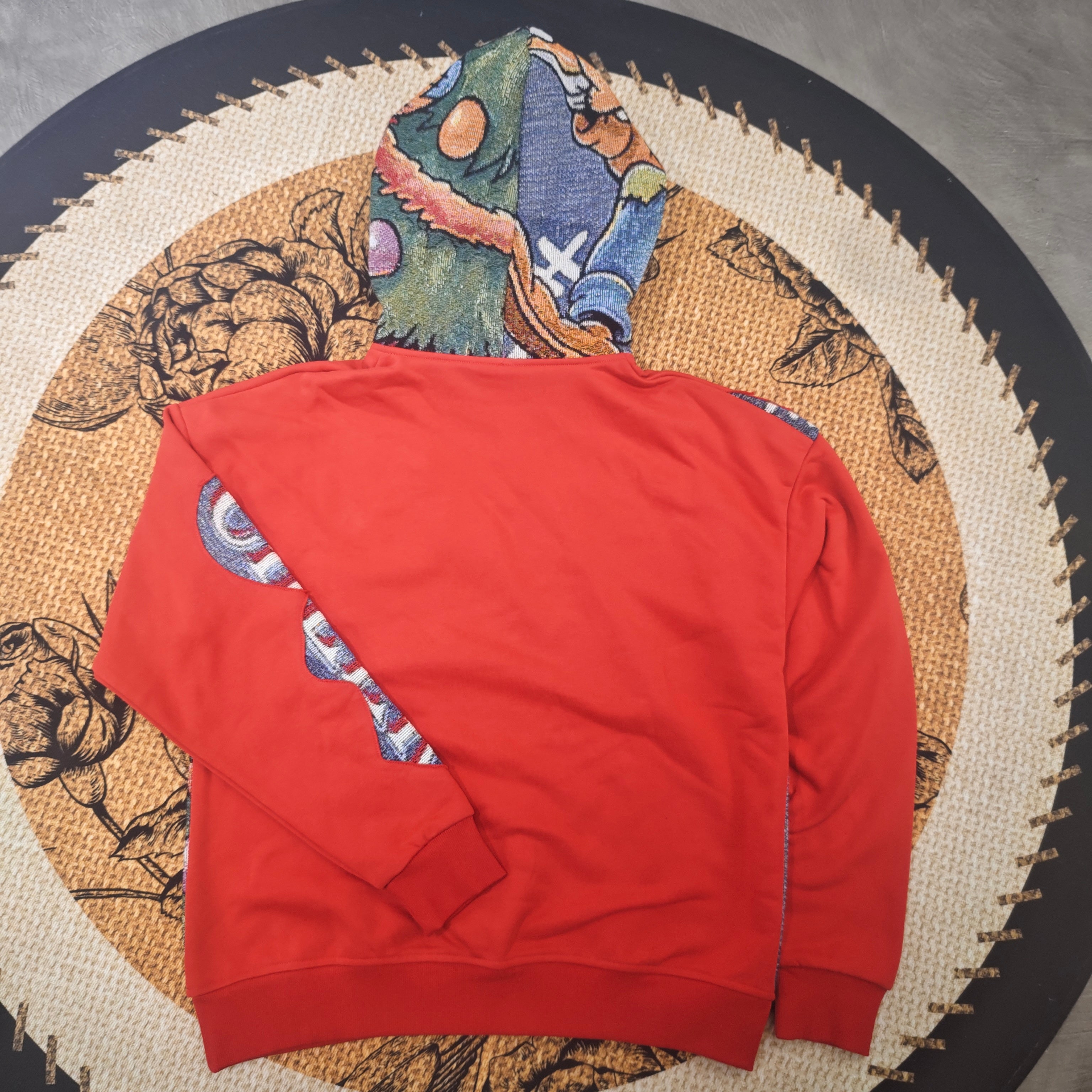 SUDADERA CON CAPUCHA Y TAPIZ DE MICKEY PATCHWORK DE MENDORA