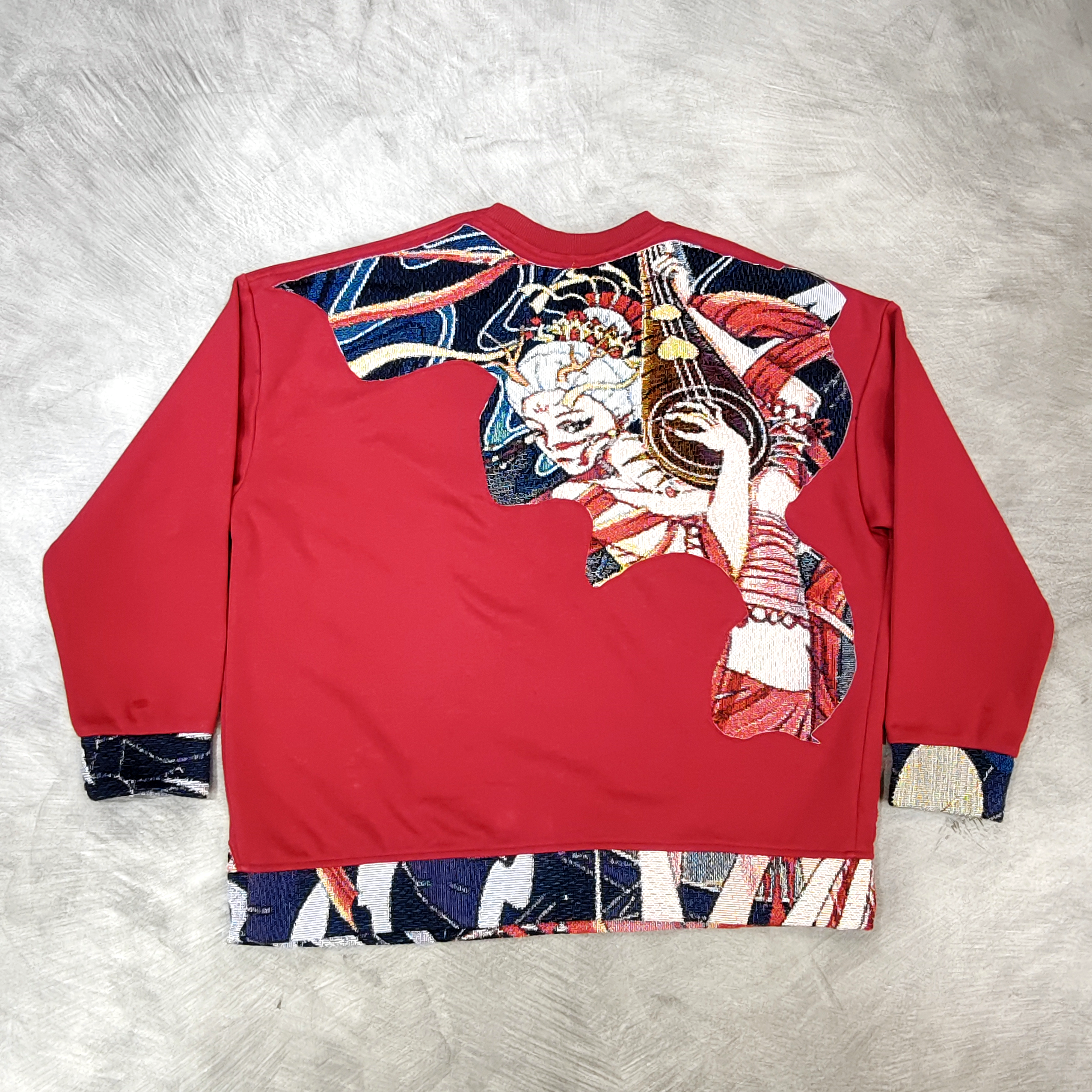 MENDORA PATCHWORK ABSTRACT TAPESTRY CREWNECK